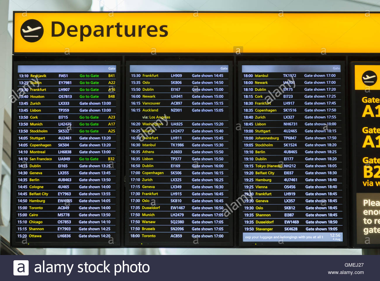 flight board departures and arrivals
